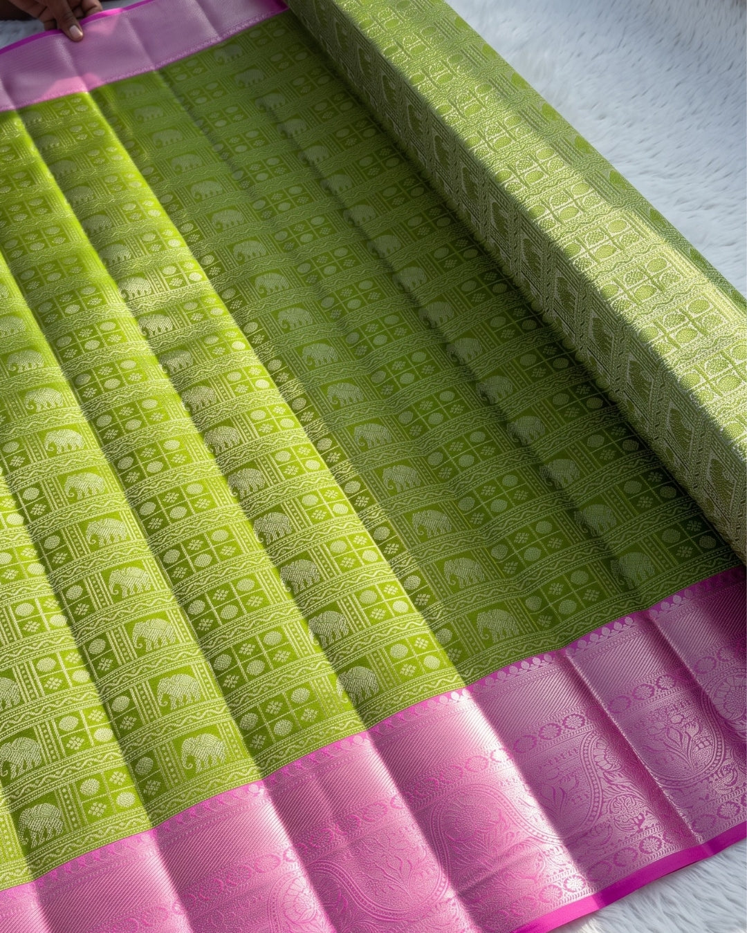 Grishma - Parrot Green Kanjivaram Silk Blend Saree