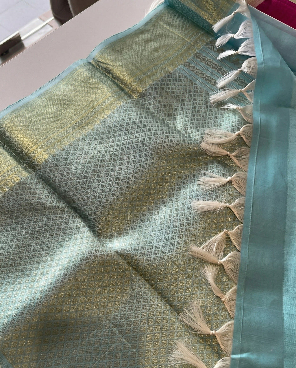 Shakini - Elegant Magenta Silk Saree with Contrast Zari Pallu