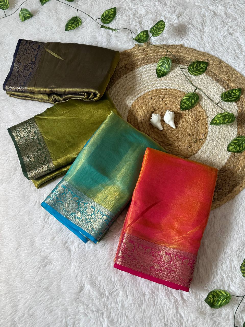 Olive Green Space Silk Saree with Pure Zari Border & Rich Zari Pallu